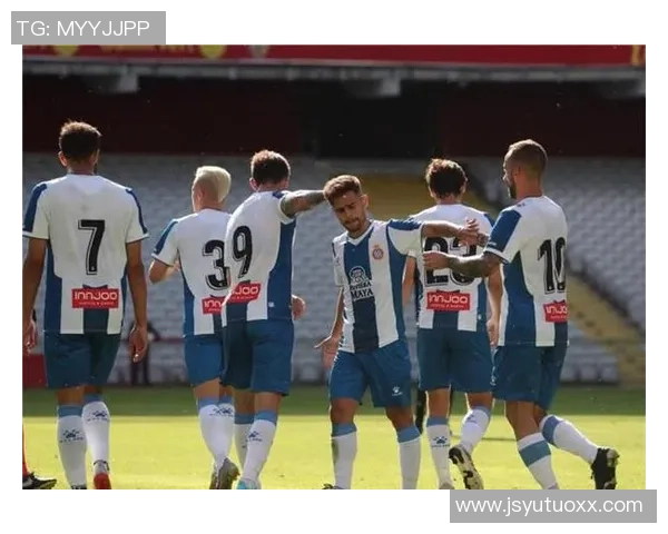 欧联杯精彩对决西班牙人迎战斯塔尔南全力争胜