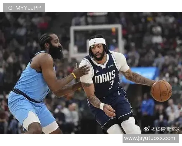 火箭与快船激战四月四日NBA赛场精彩瞬间回顾